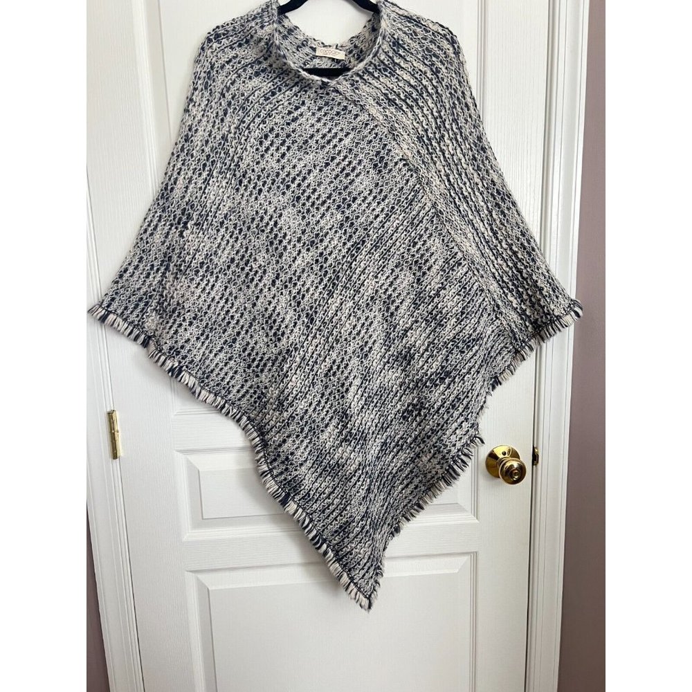 IMPORTED CocoGio Italian Knit Poncho With Fringe Trim
